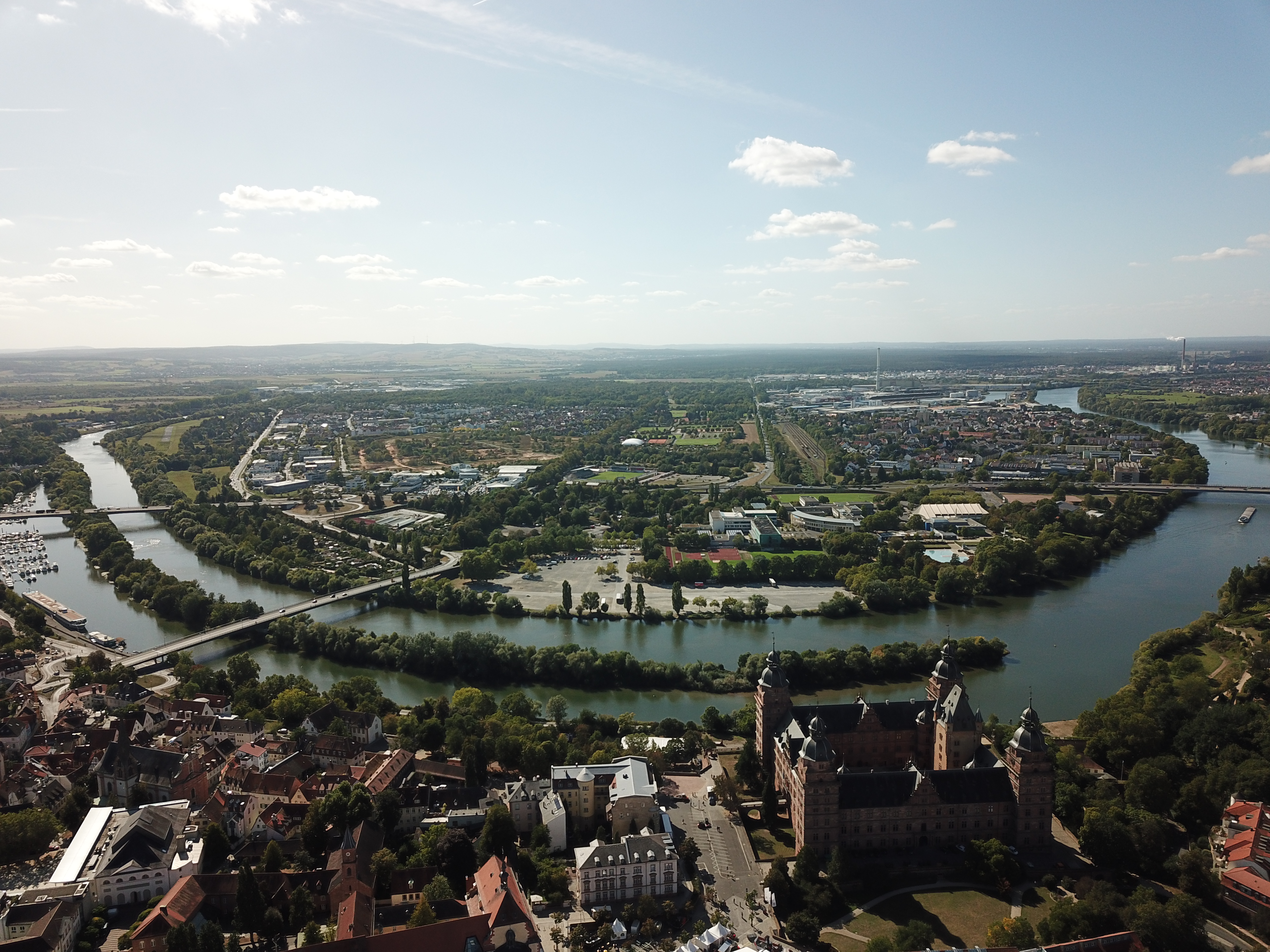 Foto: Blick auf den Mainbogen